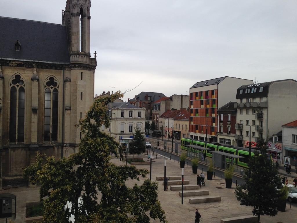 Hotel Le Parisien Reims Ngoại thất bức ảnh